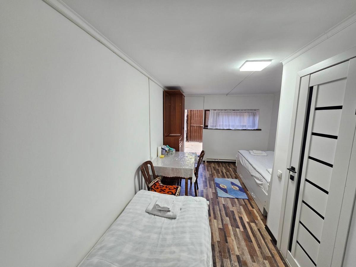 Guest House Tenir Too Naryn Buitenkant foto